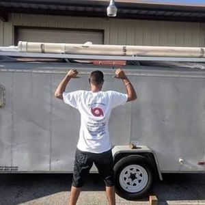 Meet your Posher, Luis